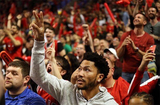 九游下载-包含芝加哥公牛训练开放日，今夜止住颓势引欢呼，NBA季后赛在即，赛程密集仍需轮换的词条